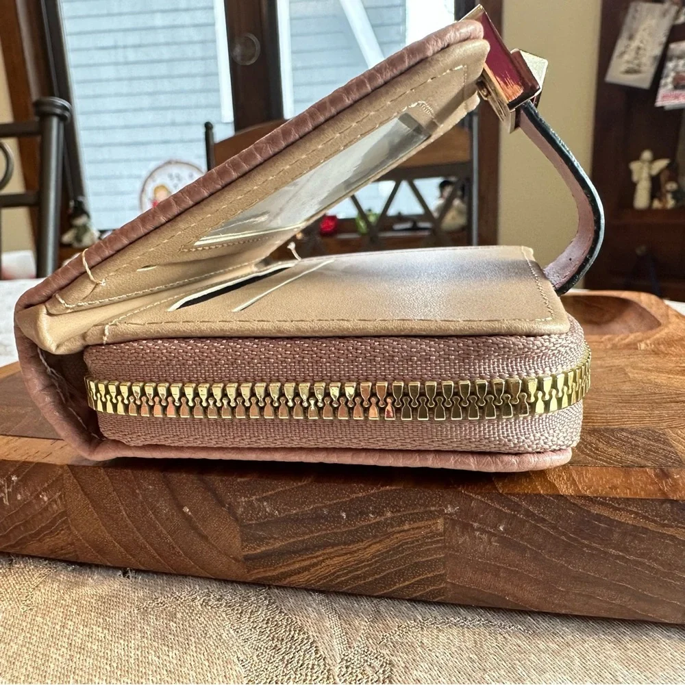 Small wallet NWOT Mauve - Picture 4 of 10
